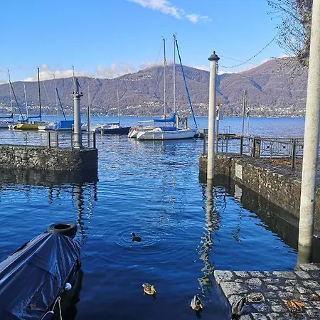 Feluca Porto Porto Valtravaglia